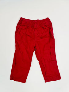 Pantalon rojo marca Carter's para niña de 12 meses.