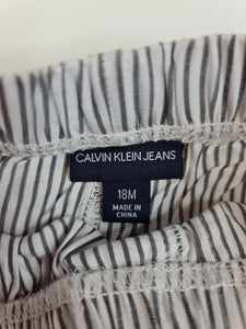 Pantalones marca Calvin Klein para bebé de 18 meses