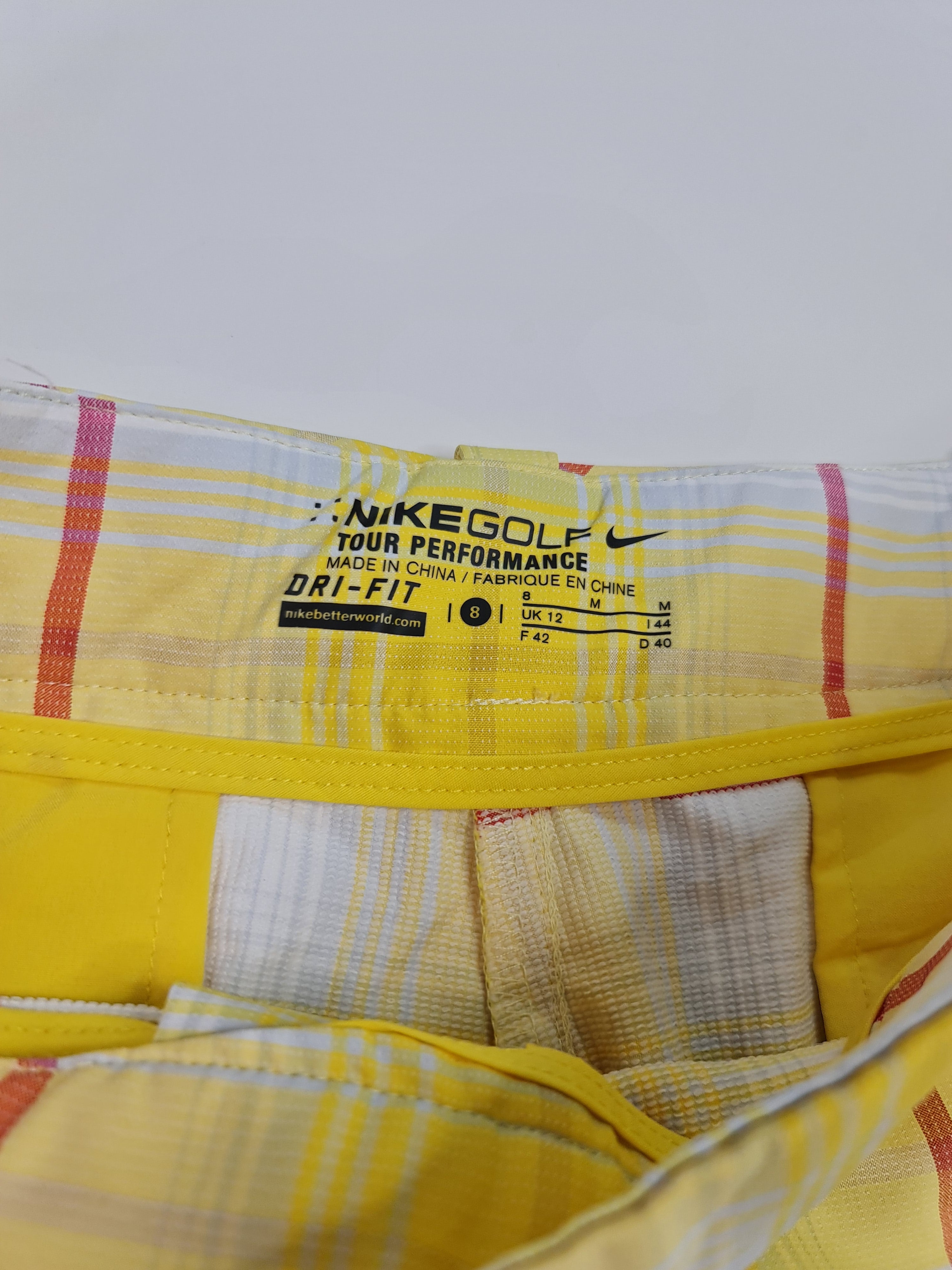 Pantalones cortos marca Nike - (Talla: 8)