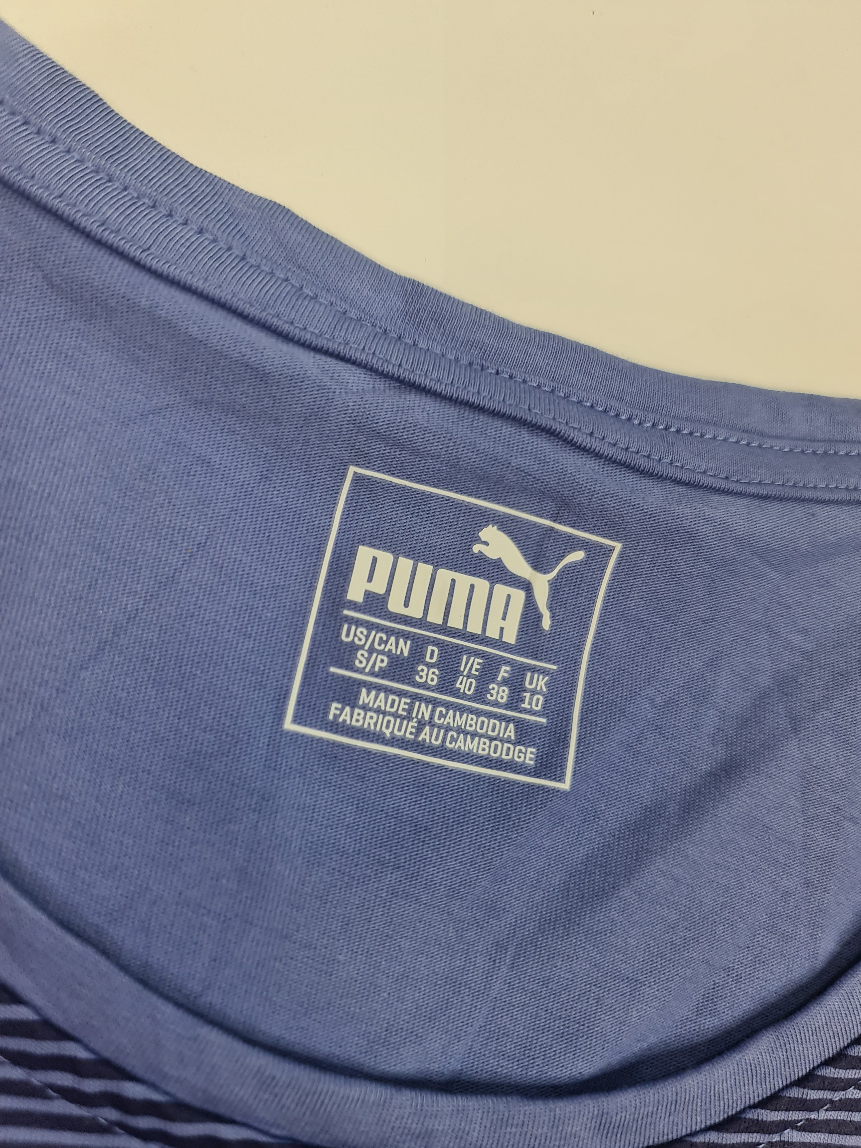 T-Shirt Deportiva marca Puma - (Talla:S/P) Morado