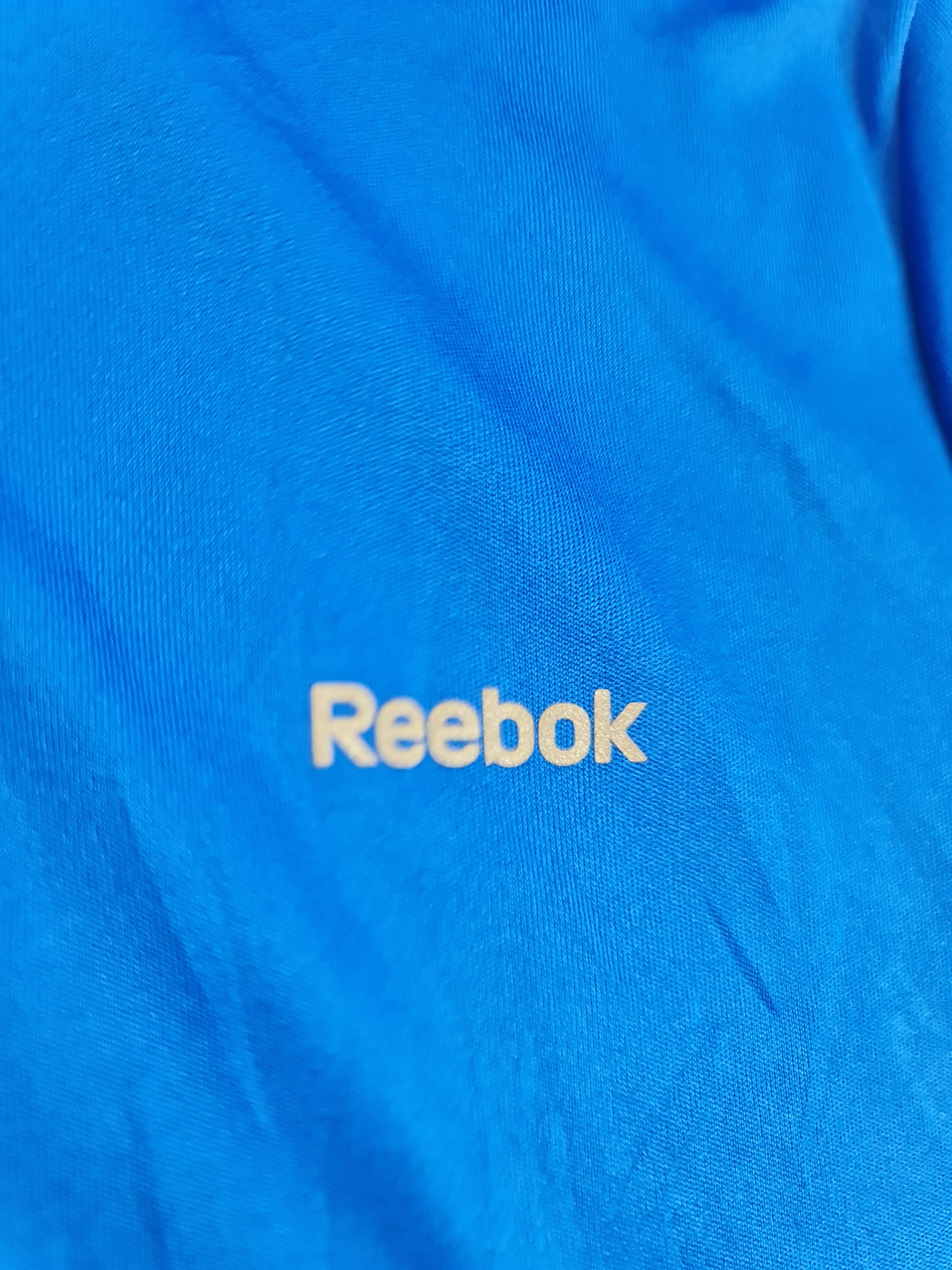 Suéter marca Reebok - (Talla: M) Azul