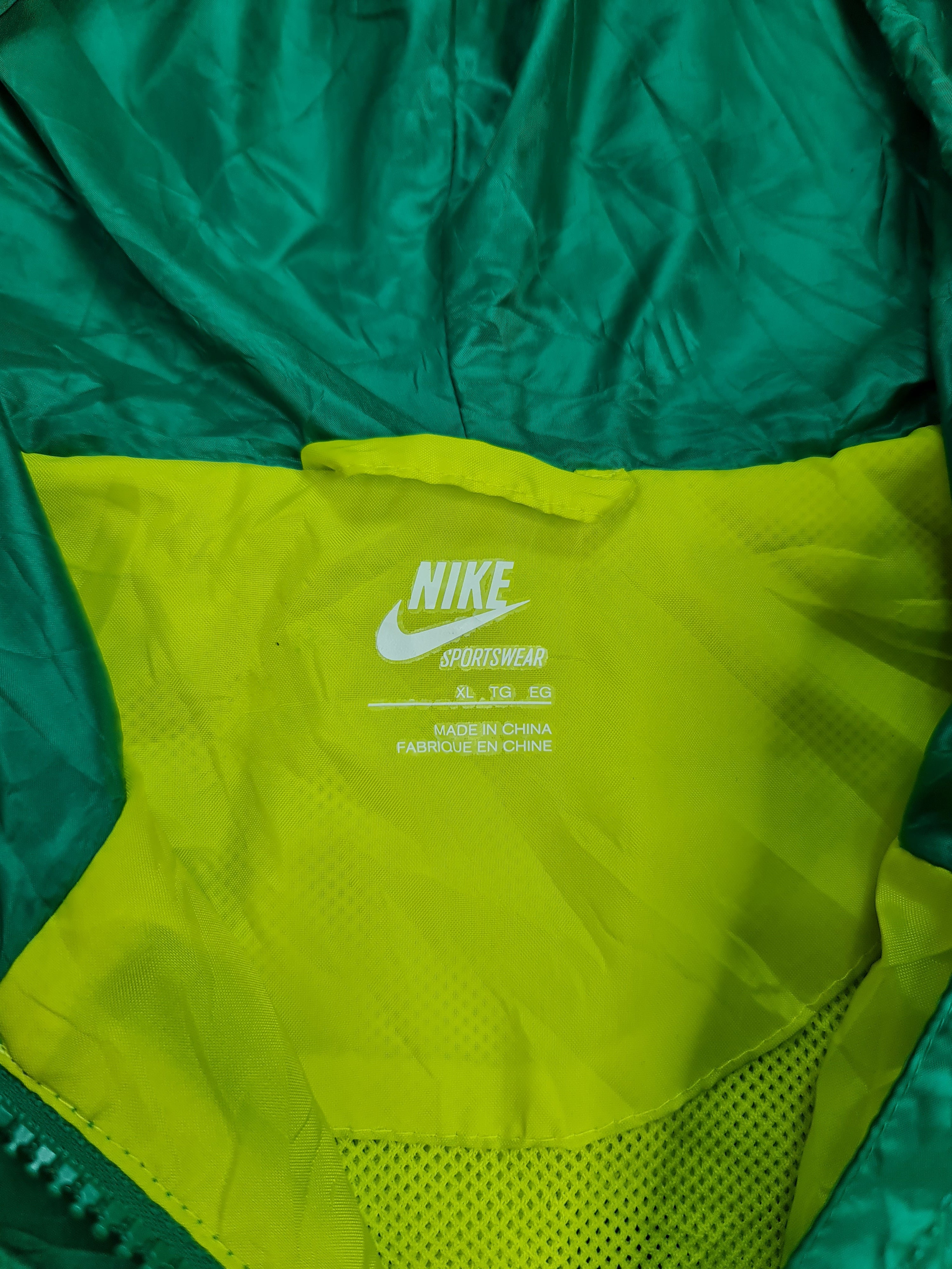 Suéter de hombre marca Nike - (Talla: XL/XG)