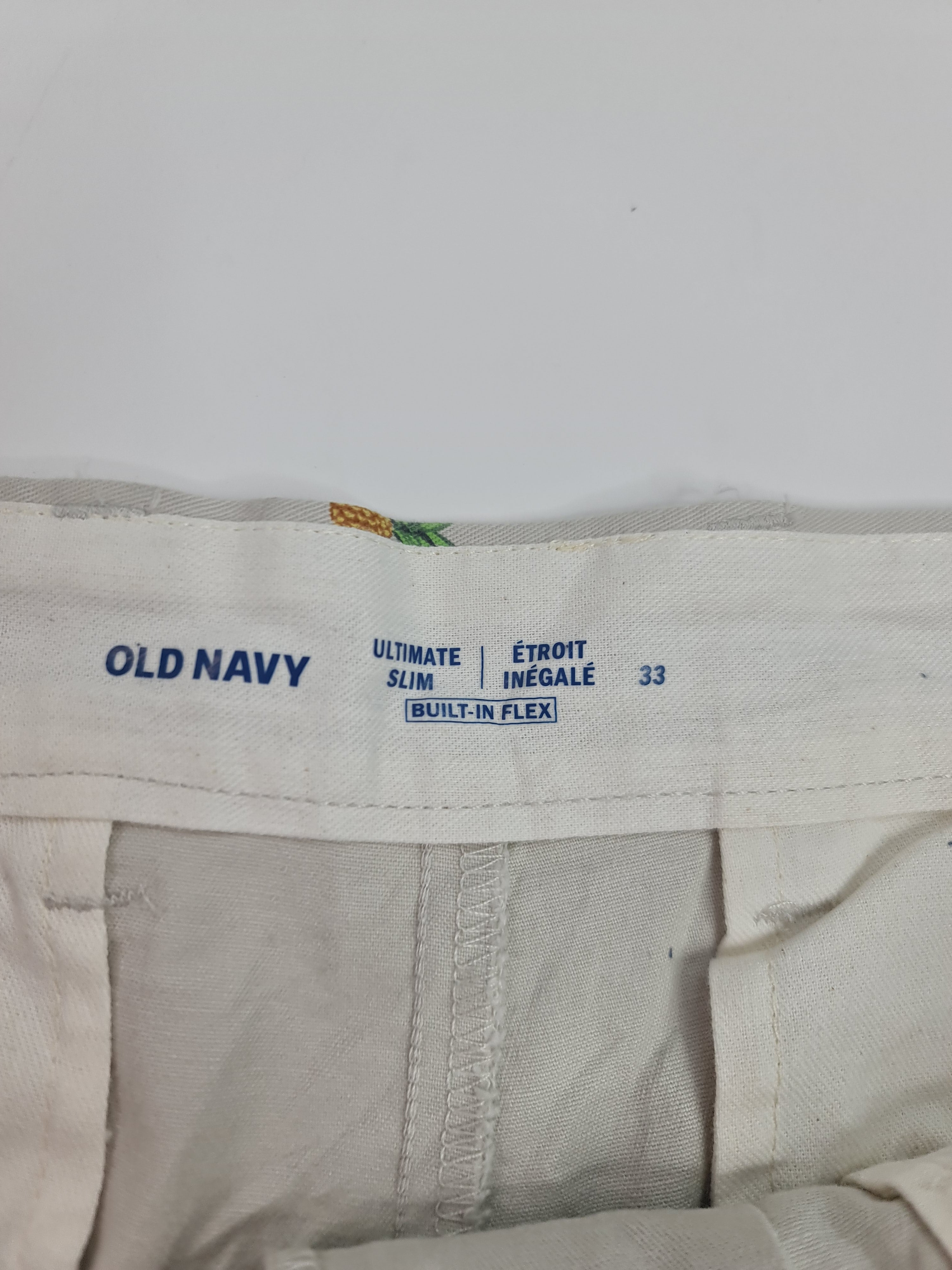 Short marca Old Navy - (Talla: 33) Blanco