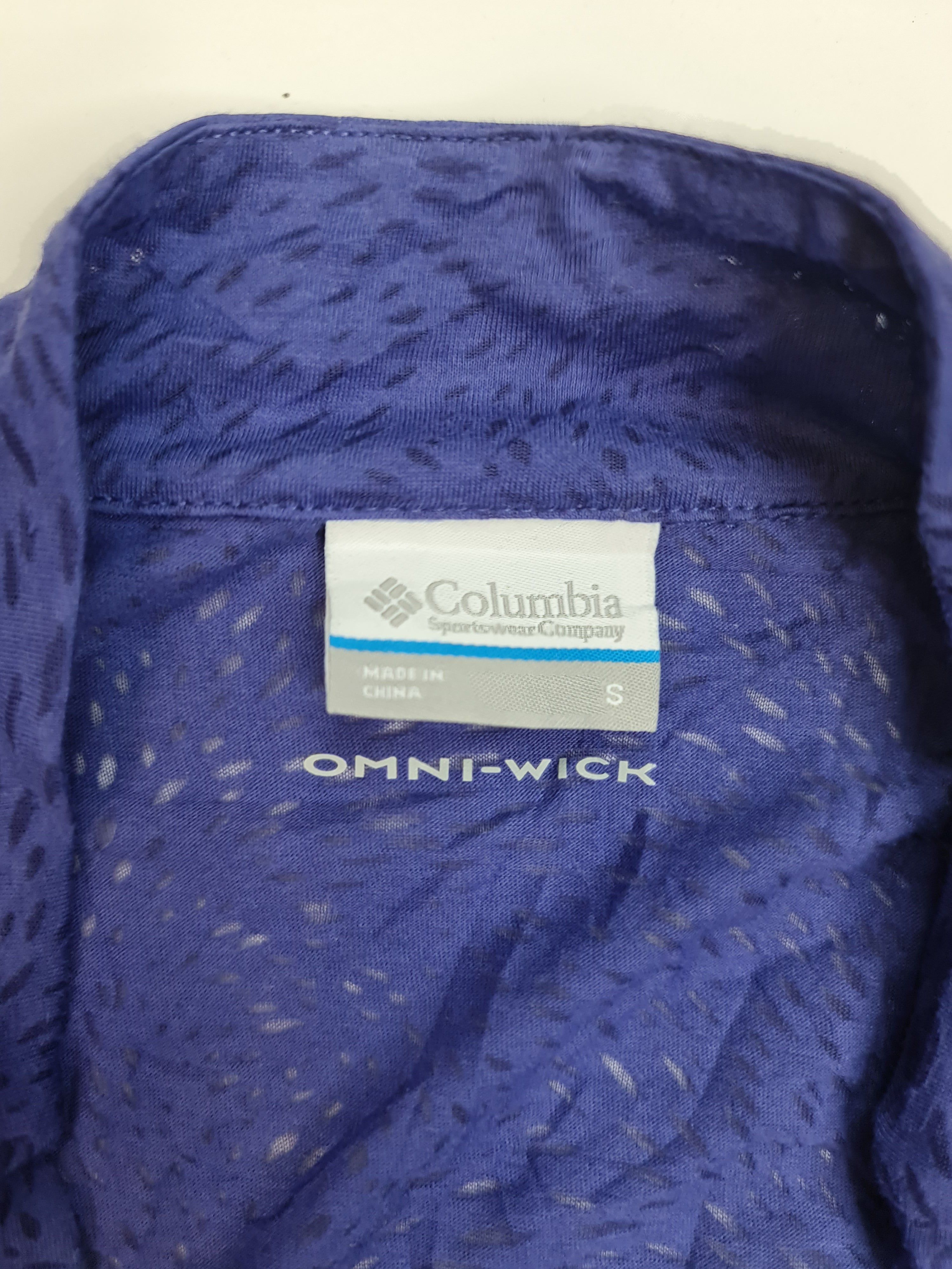 Suéter marca Columbia - (Talla: S/P) Morado