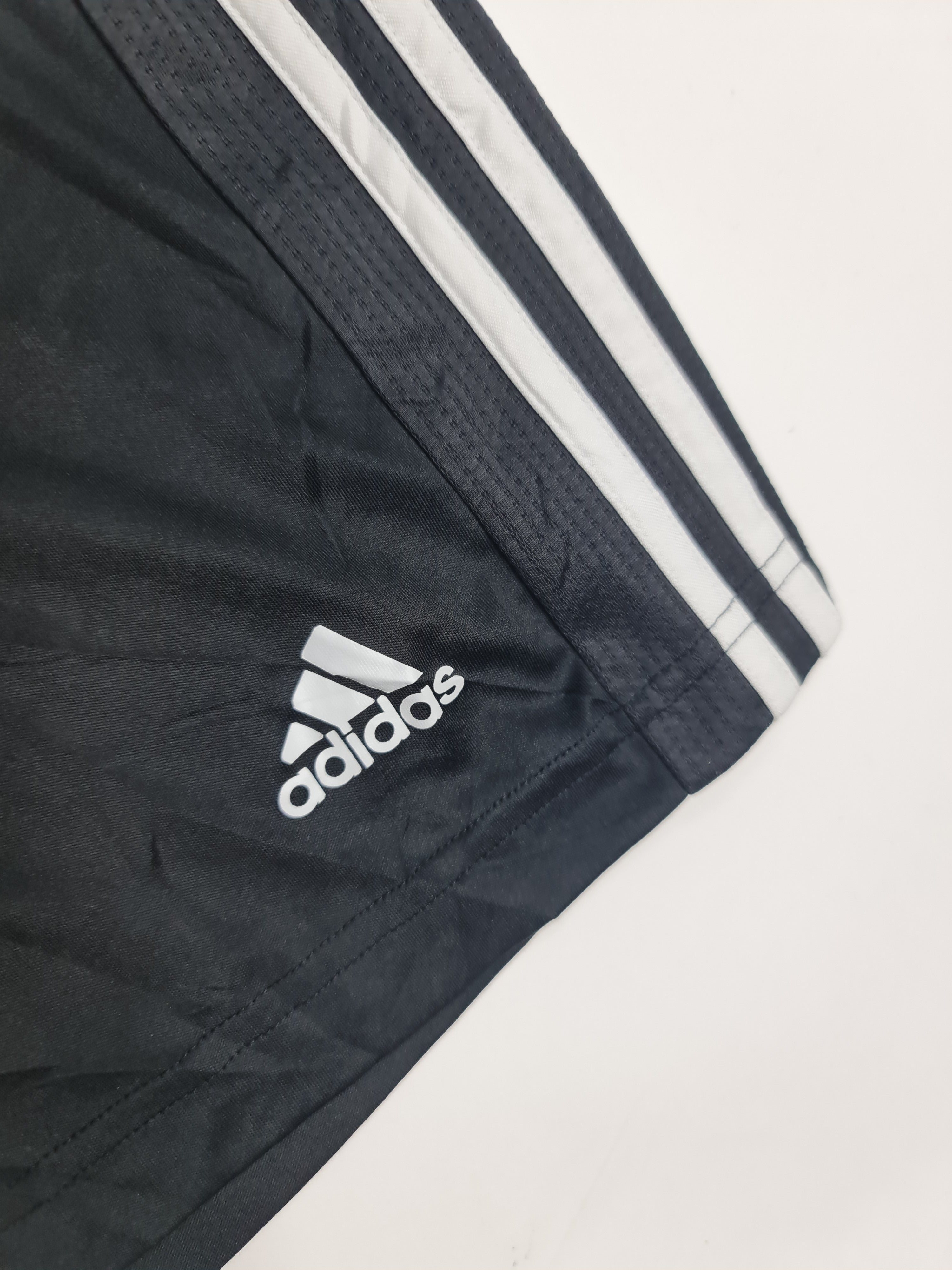 Short deportivo marca Adidas - (Talla: XXL/XXG) Negro